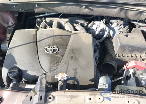 2018 Toyota Highlander Xle из США, поврежденный, VIN 5TDJZRFH3JS911255